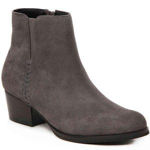 NWOB VANELI BEATY GREY SUEDE ZIP-UP BOOTIE 7.5 *